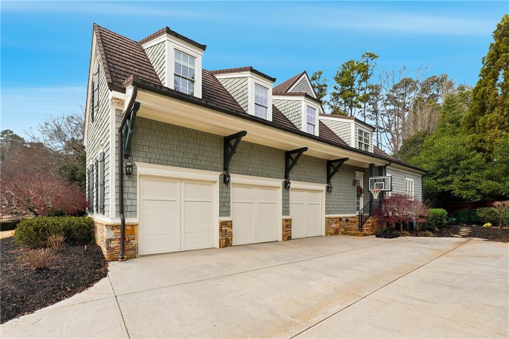 Kennesaw, Georgia, 30152, United States, 6 Bedrooms Bedrooms, ,8 BathroomsBathrooms,Residential,Active,2009407