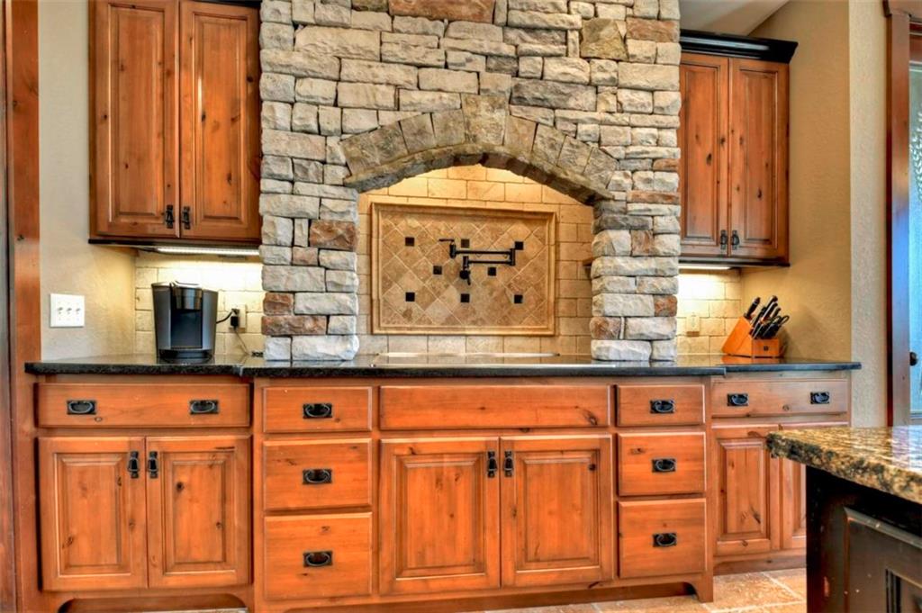 Ellijay, Georgia, 30536, United States, 5 Bedrooms Bedrooms, ,6 BathroomsBathrooms,Residential,Active,1954428