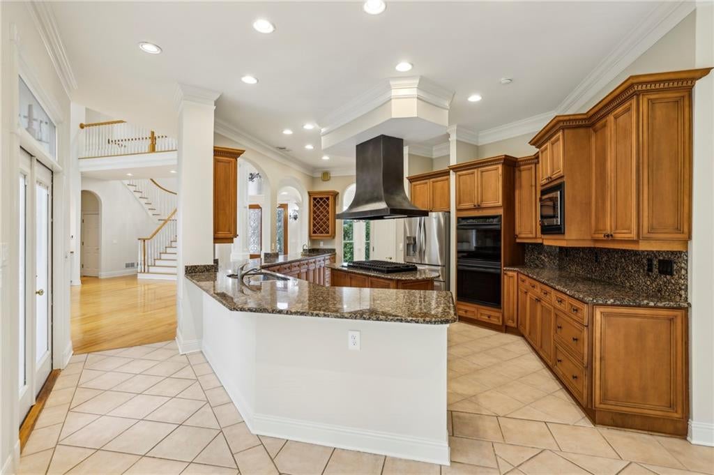 Marietta, Georgia, 30062, United States, 6 Bedrooms Bedrooms, ,6 BathroomsBathrooms,Residential,Active,1965815