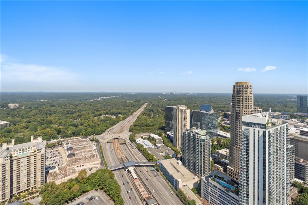 Atlanta, Georgia, 30326, United States, 2 Bedrooms Bedrooms, ,3 BathroomsBathrooms,Residential,Active,1945473