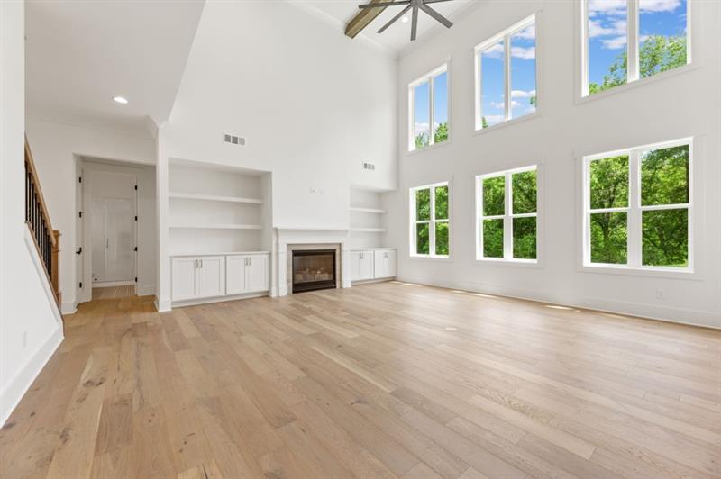 Gainesville, Georgia, 30506, United States, 4 Bedrooms Bedrooms, ,4 BathroomsBathrooms,Residential,Active,1894234