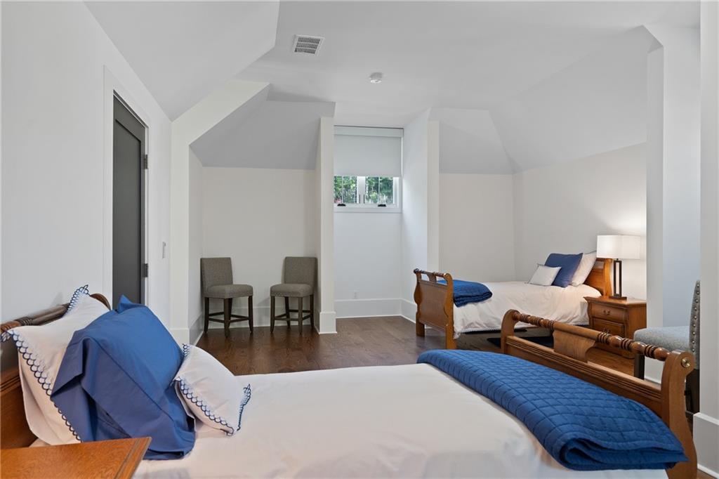 Johns Creek, Georgia, 30022, United States, ,6 BathroomsBathrooms,Residential,Active,1799401