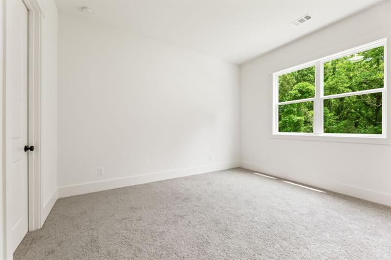 Gainesville, Georgia, 30506, United States, 4 Bedrooms Bedrooms, ,4 BathroomsBathrooms,Residential,Active,1894234