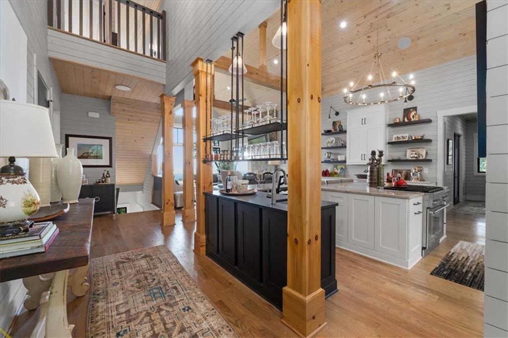 Ellijay, Georgia, 30540, United States, 5 Bedrooms Bedrooms, ,7 BathroomsBathrooms,Residential,Active,1954429