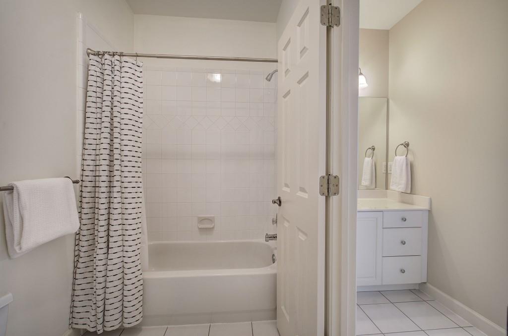 Kennesaw, Georgia, 30152, United States, 6 Bedrooms Bedrooms, ,7 BathroomsBathrooms,Residential,Active,2006920