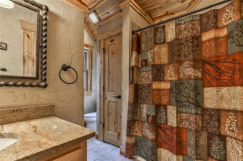 Talking Rock, Georgia, 30175, United States, 5 Bedrooms Bedrooms, ,5 BathroomsBathrooms,Residential,Active,1953388