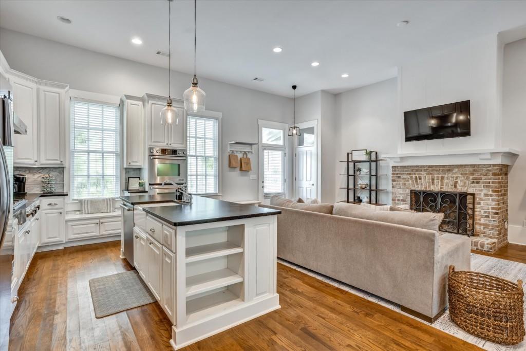 Chattahoochee Hills, Georgia, 30268, United States, 3 Bedrooms Bedrooms, ,4 BathroomsBathrooms,Residential,Active,1909871