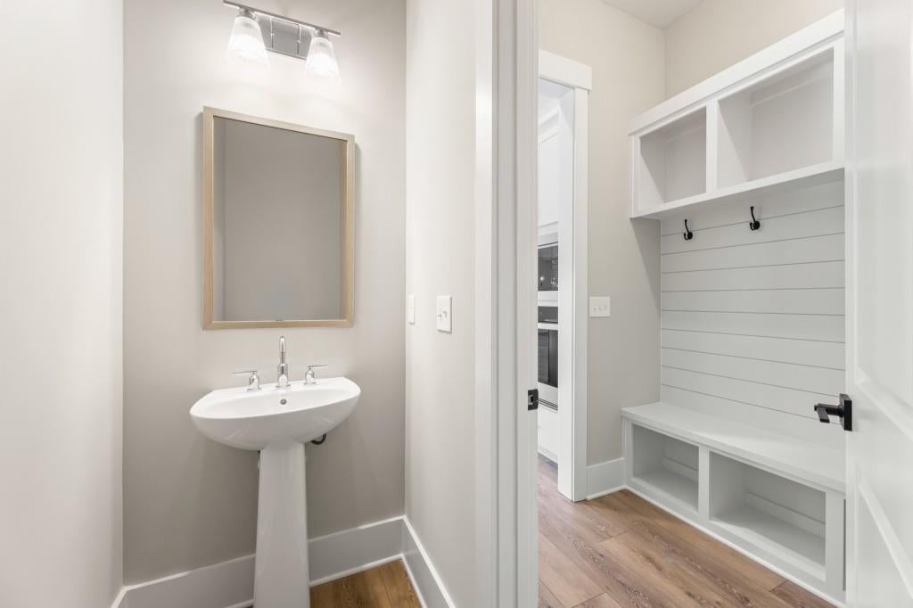 Cumming, Georgia, 30041, United States, 5 Bedrooms Bedrooms, ,5 BathroomsBathrooms,Residential,Active,1904151