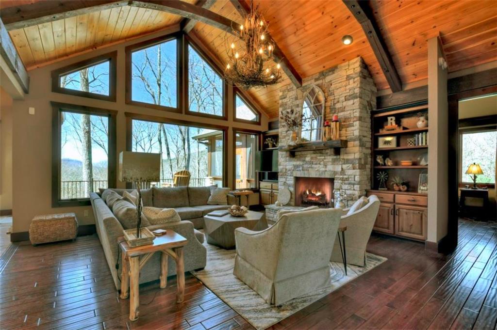 Ellijay, Georgia, 30536, United States, 5 Bedrooms Bedrooms, ,6 BathroomsBathrooms,Residential,Active,1954428