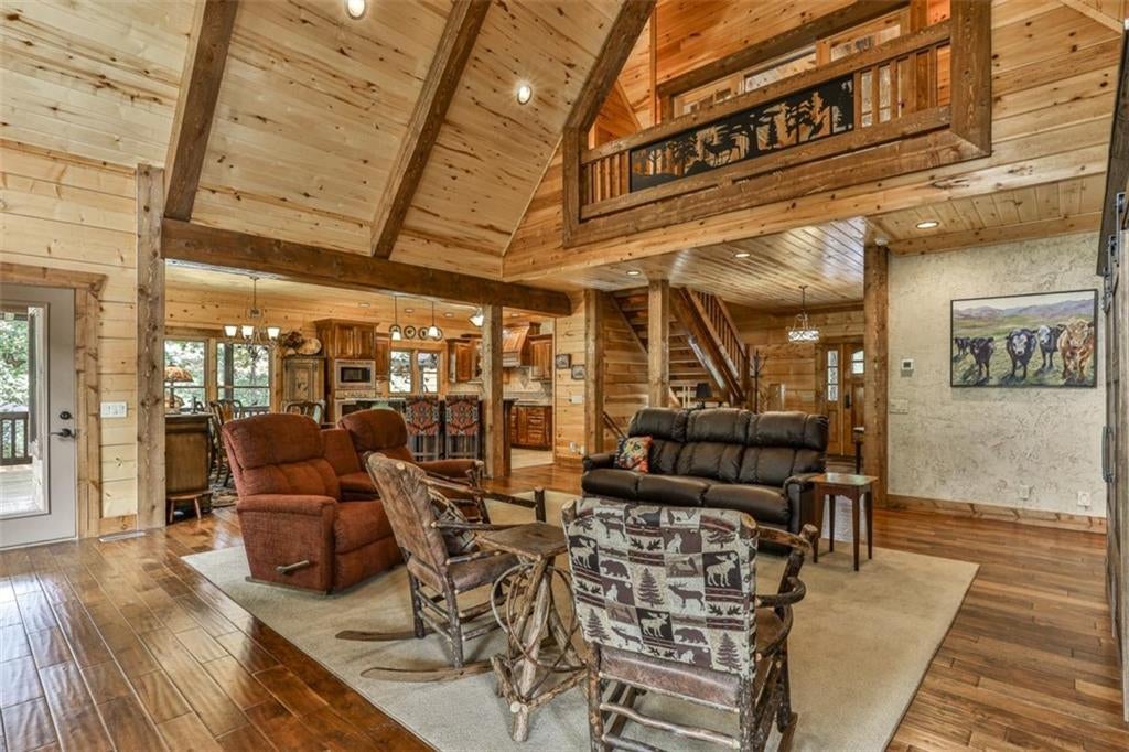 Talking Rock, Georgia, 30175, United States, 5 Bedrooms Bedrooms, ,5 BathroomsBathrooms,Residential,Active,1953388