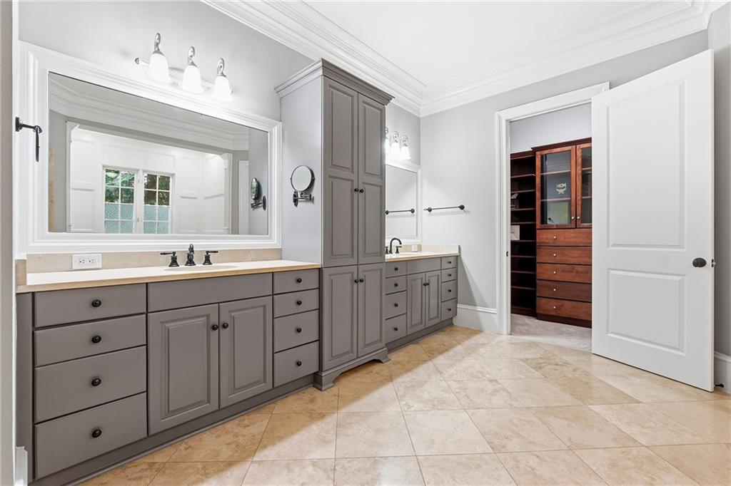 Kennesaw, Georgia, 30152, United States, 6 Bedrooms Bedrooms, ,8 BathroomsBathrooms,Residential,Active,2009407