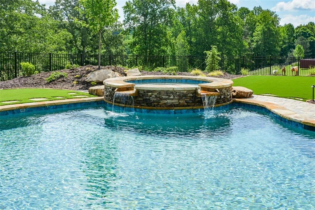 Waleska, Georgia, 30183, United States, ,5 BathroomsBathrooms,Residential,Active,1704235