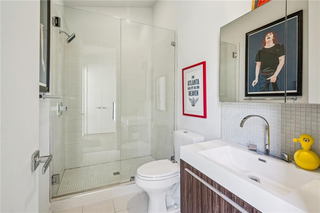 Atlanta, Georgia, 30309, United States, 3 Bedrooms Bedrooms, ,4 BathroomsBathrooms,Residential,Active,1997555