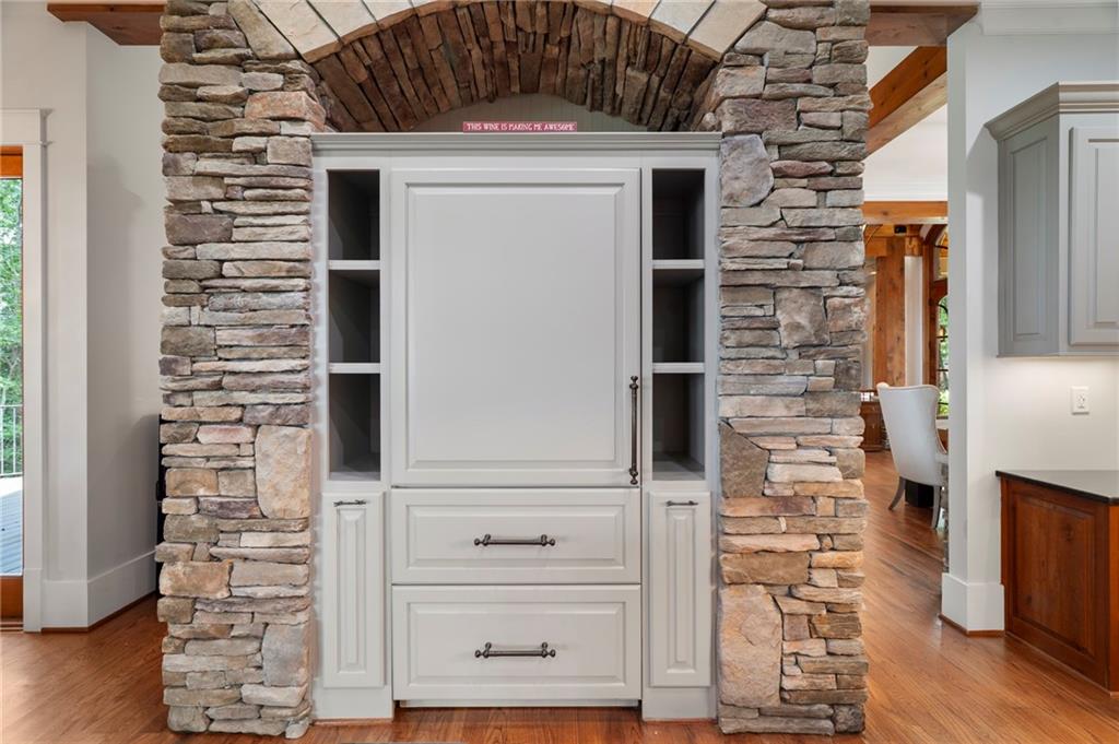 Big Canoe, Georgia, 30143, United States, 5 Bedrooms Bedrooms, ,5 BathroomsBathrooms,Residential,Active,1997553