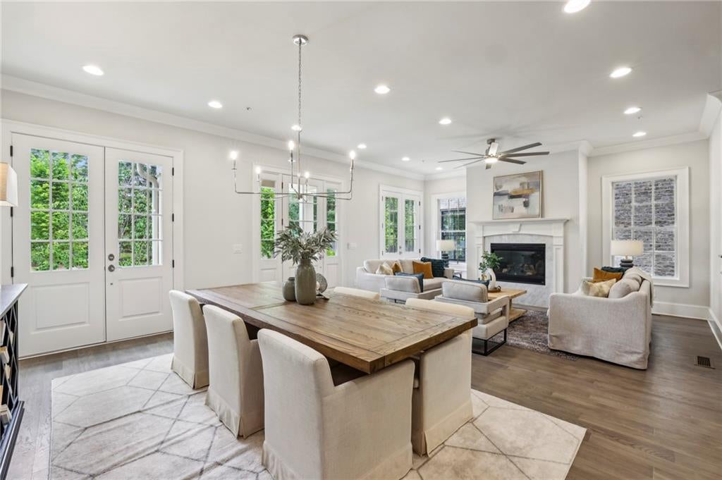Alpharetta, Georgia, 30009, United States, 3 Bedrooms Bedrooms, ,4 BathroomsBathrooms,Residential,Active,1946317