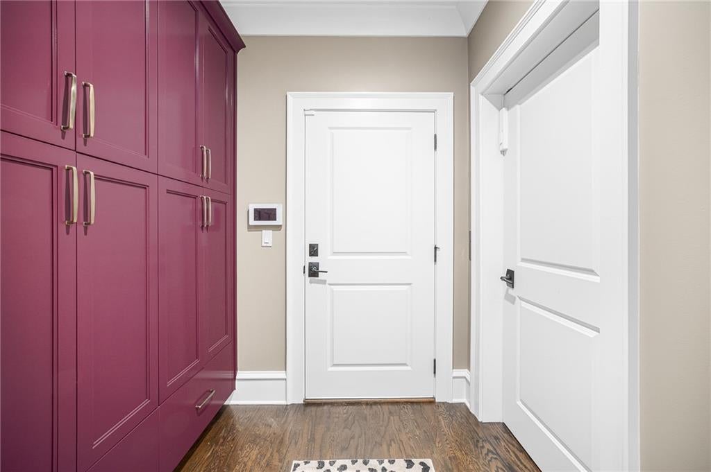 Atlanta, Georgia, 30319, United States, 3 Bedrooms Bedrooms, ,5 BathroomsBathrooms,Residential,Active,1997564