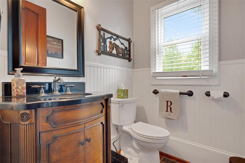 Dawsonville, Georgia, 30534, United States, 4 Bedrooms Bedrooms, ,5 BathroomsBathrooms,Residential,Active,1936637
