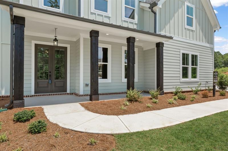 Gainesville, Georgia, 30506, United States, 4 Bedrooms Bedrooms, ,4 BathroomsBathrooms,Residential,Active,1894234