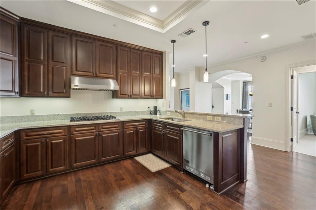 Atlanta, Georgia, 30339, United States, 2 Bedrooms Bedrooms, ,3 BathroomsBathrooms,Residential,Active,1919395