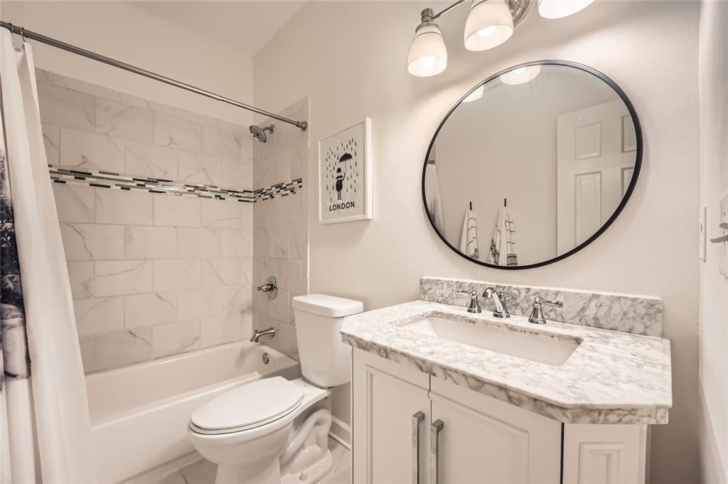 Roswell, Georgia, 30075, United States, 6 Bedrooms Bedrooms, ,6 BathroomsBathrooms,Residential,Active,2015430