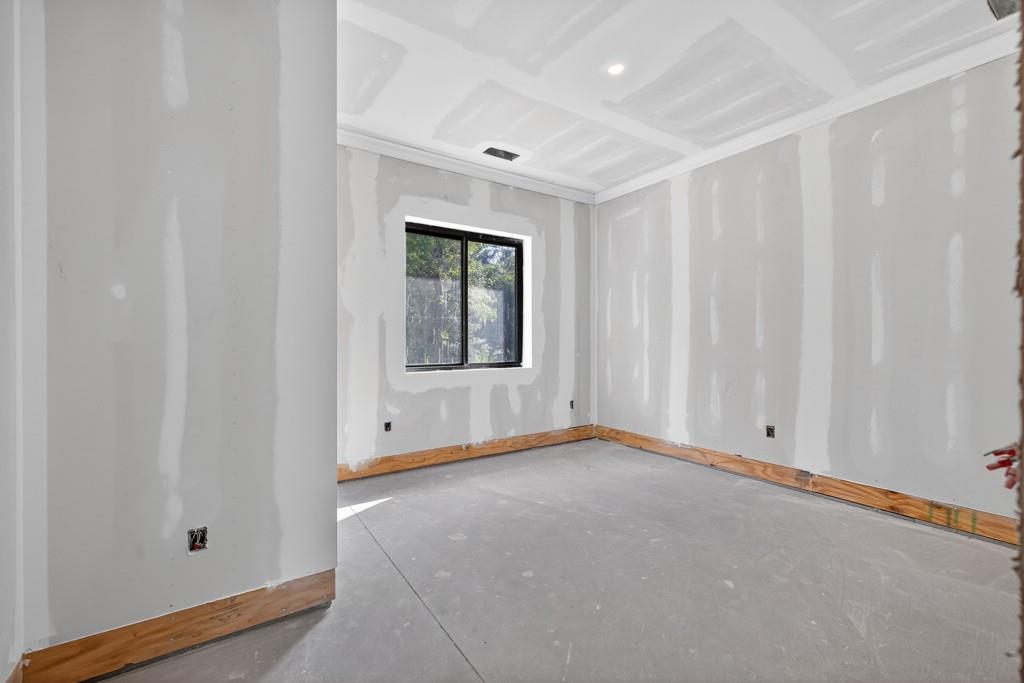 Loganville, Georgia, 30052, United States, 9 Bedrooms Bedrooms, ,10 BathroomsBathrooms,Residential,Active,1987241