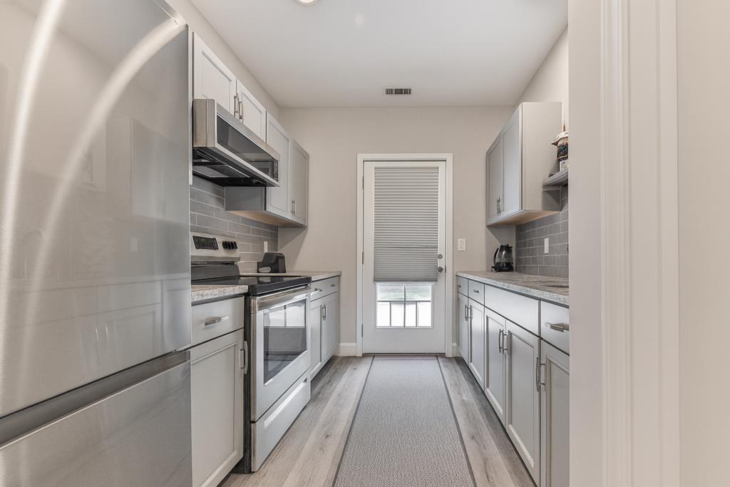 Ellijay, Georgia, 30540, United States, 4 Bedrooms Bedrooms, ,5 BathroomsBathrooms,Residential,Active,1913024