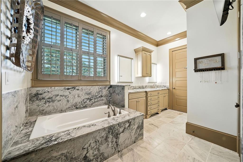 Ball Ground, Georgia, 30107, United States, 5 Bedrooms Bedrooms, ,6 BathroomsBathrooms,Residential,Active,1961964