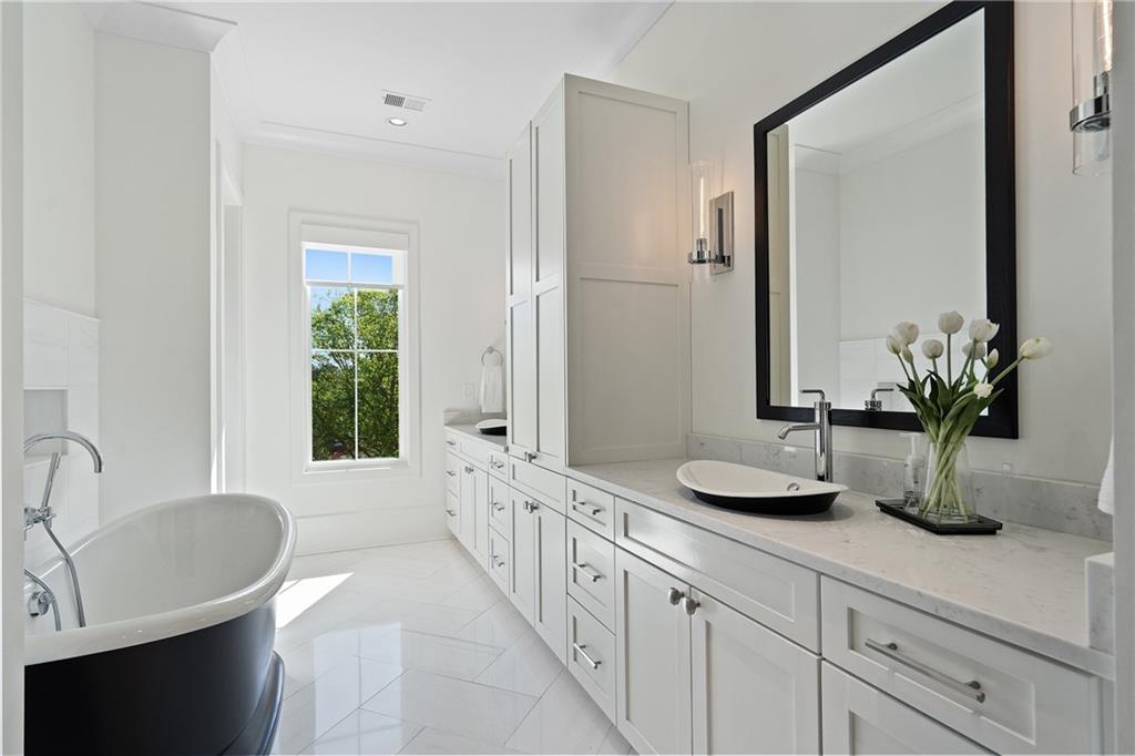 Johns Creek, Georgia, 30022, United States, ,6 BathroomsBathrooms,Residential,Active,1799401