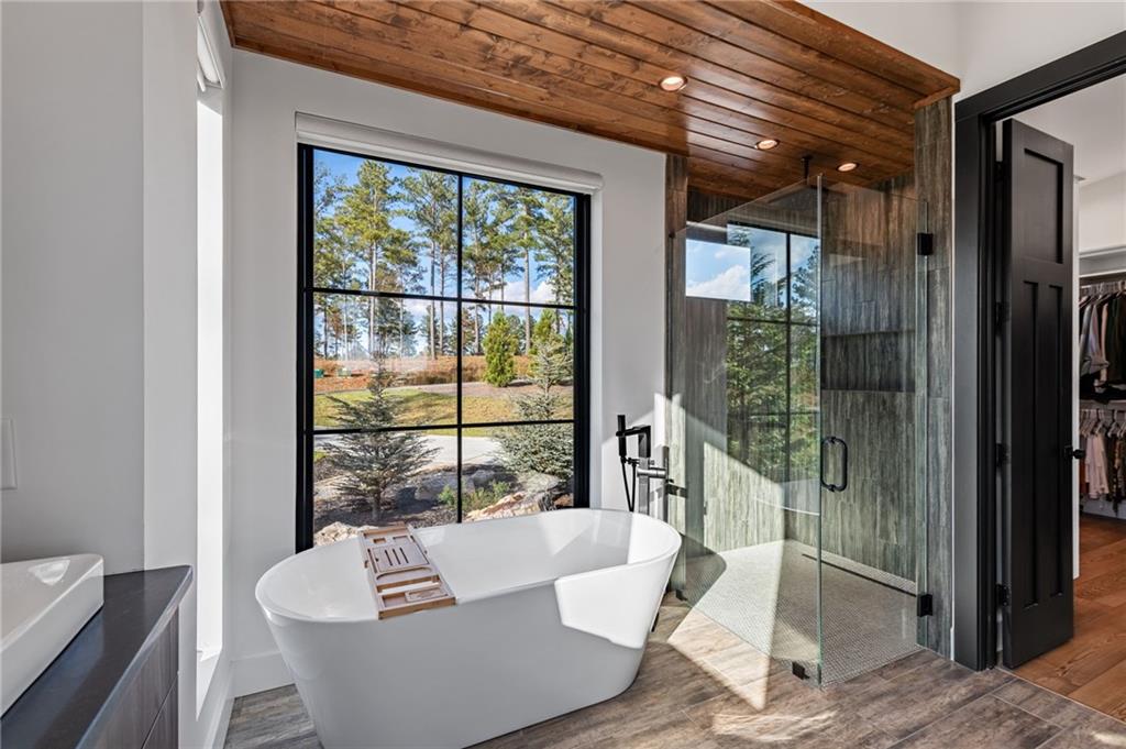 Ellijay, Georgia, 30540, United States, 4 Bedrooms Bedrooms, ,3 BathroomsBathrooms,Residential,Active,1988411