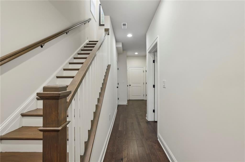 Alpharetta, Georgia, 30009, United States, 3 Bedrooms Bedrooms, ,4 BathroomsBathrooms,Residential,Active,1899879