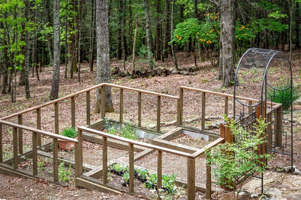 Ellijay, Georgia, 30536, United States, 4 Bedrooms Bedrooms, ,4 BathroomsBathrooms,Residential,Active,1810365