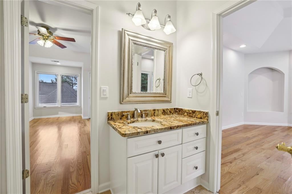 Marietta, Georgia, 30062, United States, 6 Bedrooms Bedrooms, ,6 BathroomsBathrooms,Residential,Active,1965815