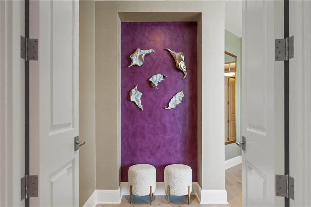 Atlanta, Georgia, 30326, United States, 2 Bedrooms Bedrooms, ,3 BathroomsBathrooms,Residential,Active,1945473