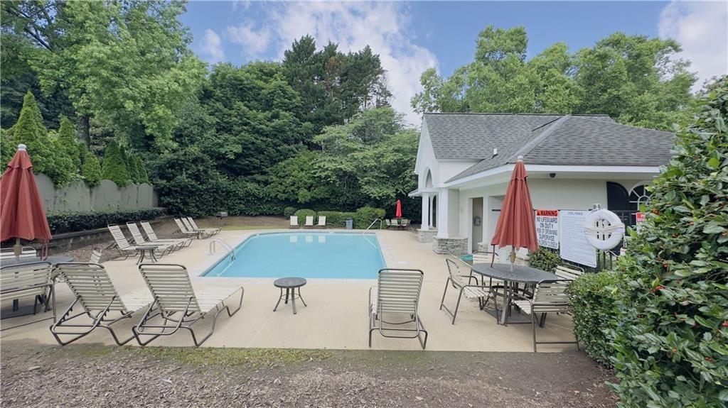 Marietta, Georgia, 30062, United States, 6 Bedrooms Bedrooms, ,6 BathroomsBathrooms,Residential,Active,1965815