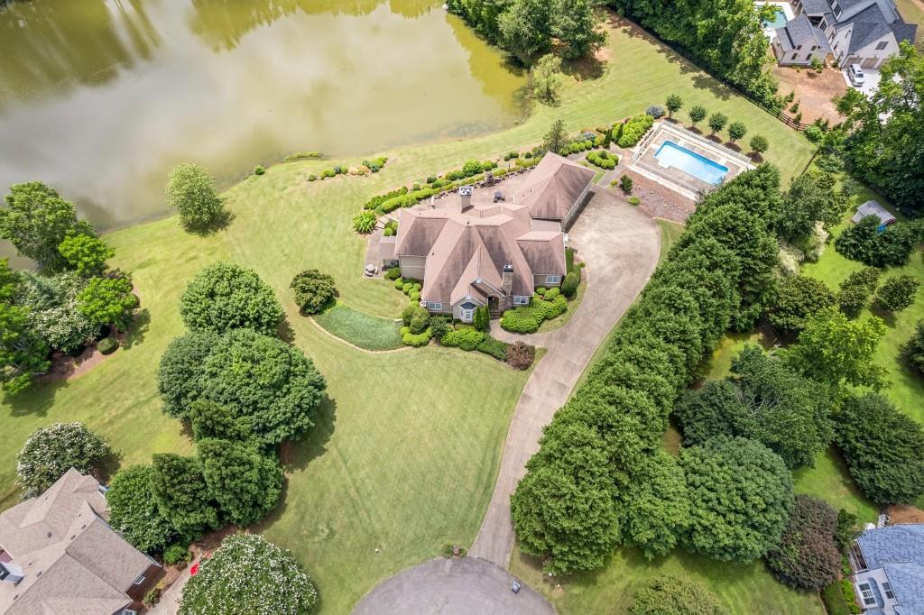 Canton, Georgia, 30115, United States, 5 Bedrooms Bedrooms, ,6 BathroomsBathrooms,Residential,Active,1862827