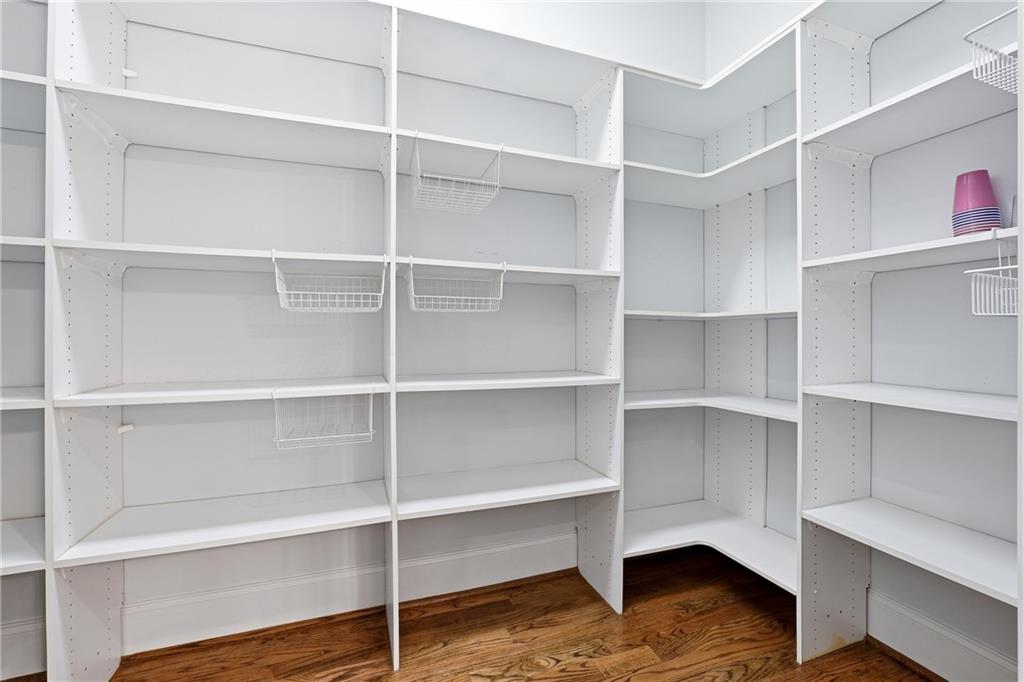 Kennesaw, Georgia, 30152, United States, 6 Bedrooms Bedrooms, ,8 BathroomsBathrooms,Residential,Active,2009407