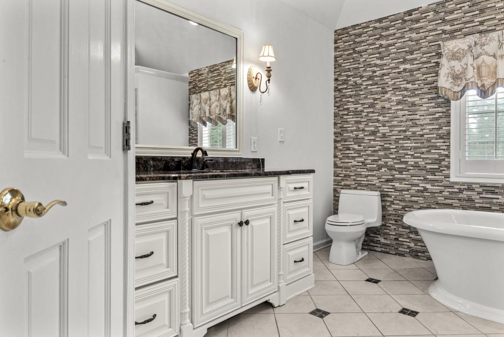 Covington, Georgia, 30016, United States, 3 Bedrooms Bedrooms, ,4 BathroomsBathrooms,Residential,Active,1945097