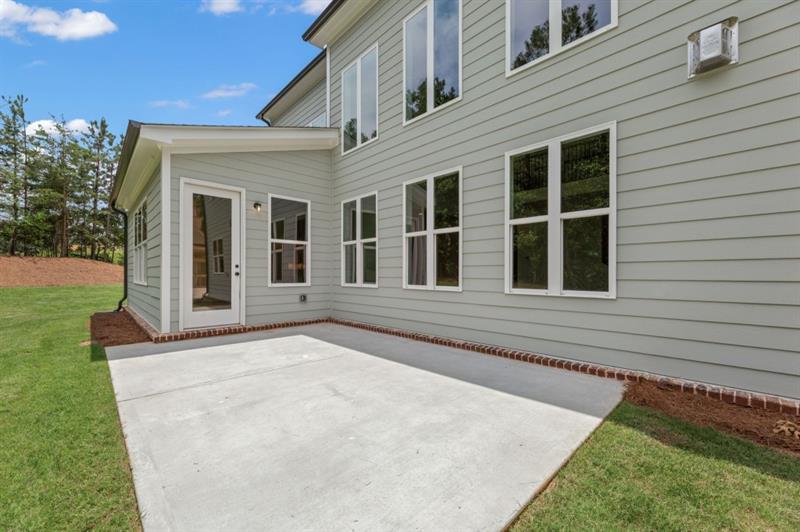 Gainesville, Georgia, 30506, United States, 4 Bedrooms Bedrooms, ,4 BathroomsBathrooms,Residential,Active,1894234
