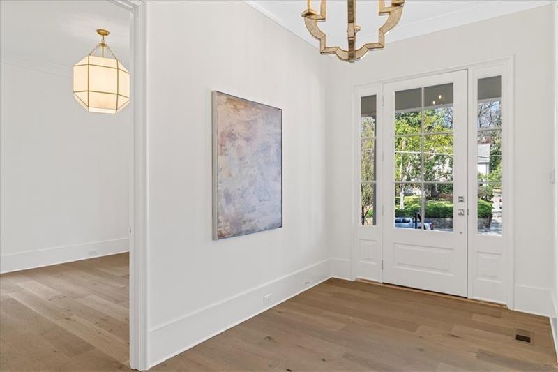 Atlanta, Georgia, 30309, United States, 4 Bedrooms Bedrooms, ,5 BathroomsBathrooms,Residential,Active,1997549