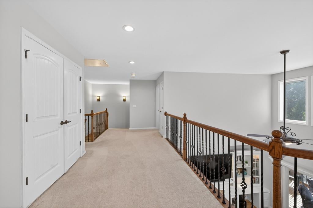 Flowery Branch, Georgia, 30542, United States, 6 Bedrooms Bedrooms, ,6 BathroomsBathrooms,Residential,Active,1897984