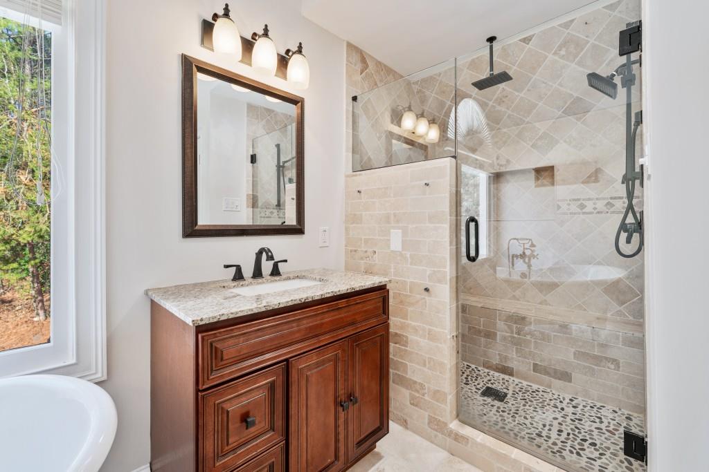 Flowery Branch, Georgia, 30542, United States, ,4 BathroomsBathrooms,Residential,Active,1773244