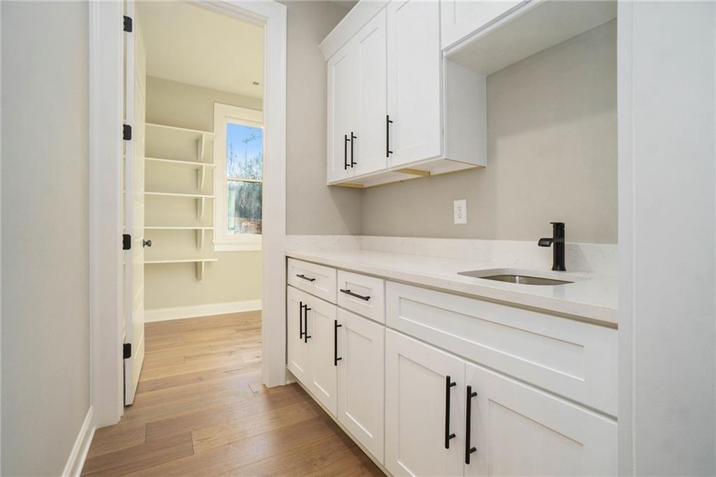 Canton, Georgia, 30114, United States, 5 Bedrooms Bedrooms, ,6 BathroomsBathrooms,Residential,Active,1820849