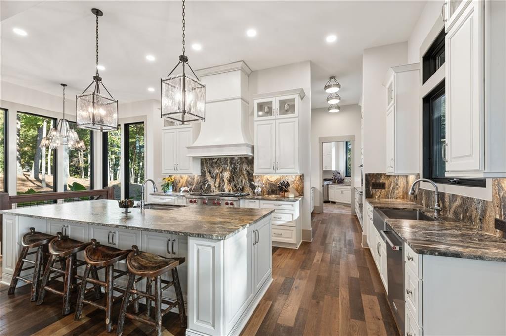 Ellijay, Georgia, 30536, United States, 3 Bedrooms Bedrooms, ,4 BathroomsBathrooms,Residential,Active,1968420