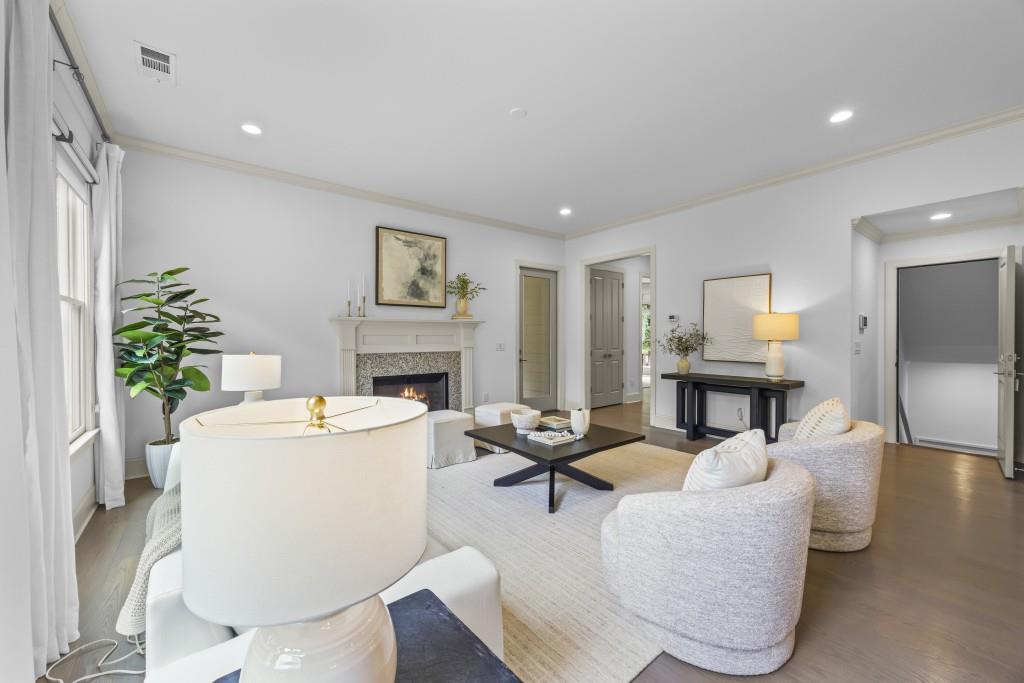 Atlanta, Georgia, 30306, United States, 4 Bedrooms Bedrooms, ,5 BathroomsBathrooms,Residential,Active,1964278