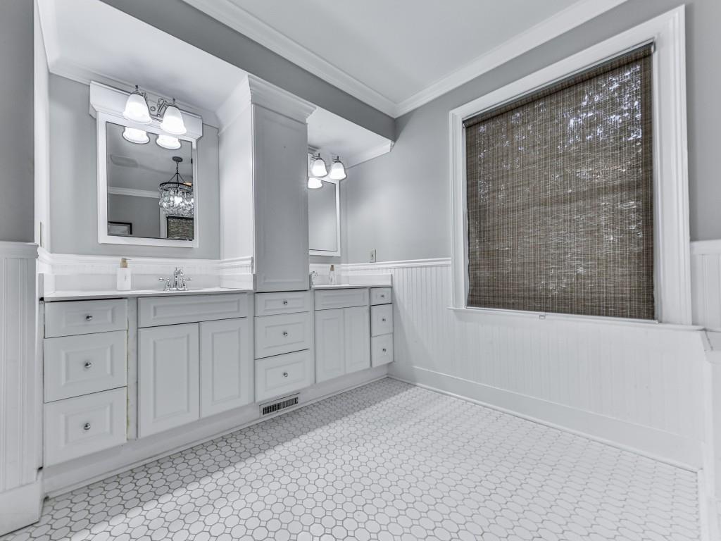 Atlanta, Georgia, 30305, United States, 5 Bedrooms Bedrooms, ,6 BathroomsBathrooms,Residential,Active,1988481