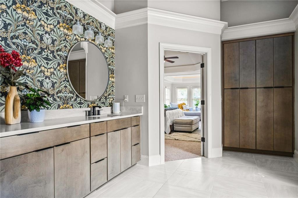 Flowery Branch, Georgia, 30542, United States, 6 Bedrooms Bedrooms, ,5 BathroomsBathrooms,Residential,Active,1971784