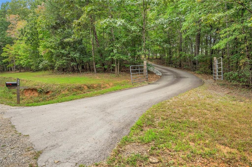Dawsonville, Georgia, 30534, United States, 4 Bedrooms Bedrooms, ,5 BathroomsBathrooms,Residential,Active,1936637