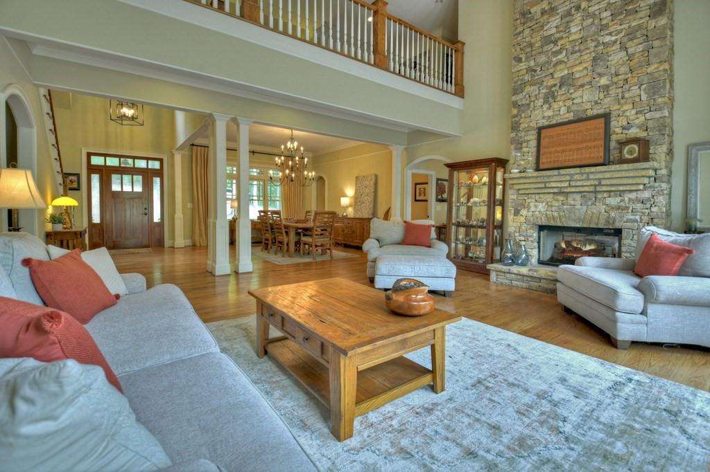 Ellijay, Georgia, 30536, United States, ,7 BathroomsBathrooms,Residential,Active,1824568