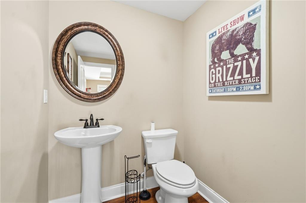 Waleska, Georgia, 30183, United States, 5 Bedrooms Bedrooms, ,5 BathroomsBathrooms,Residential,Active,2001331