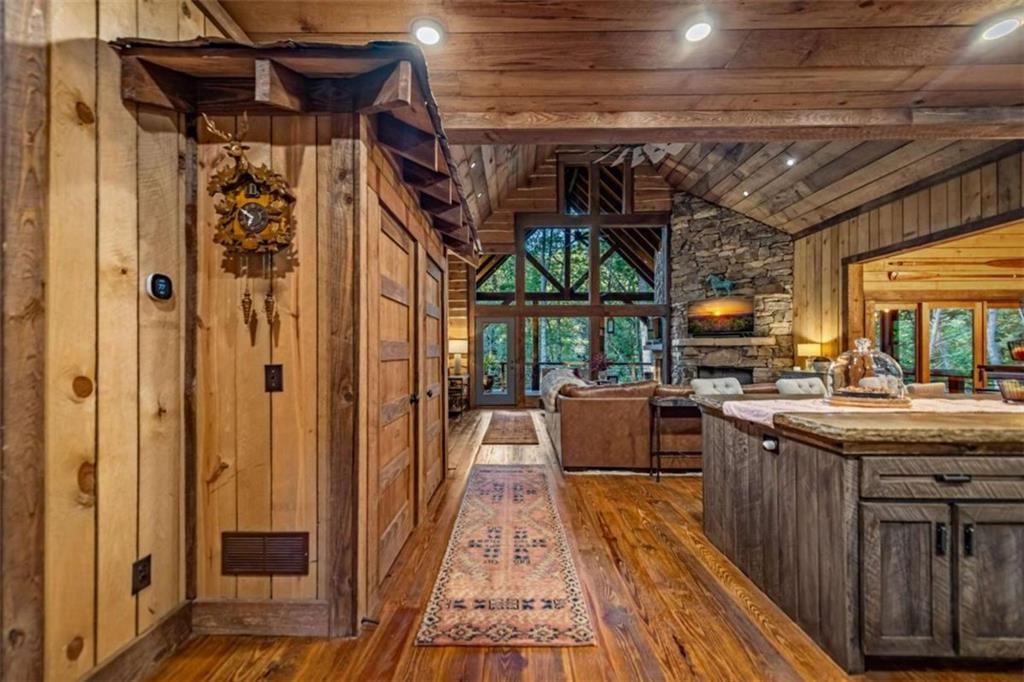 Blue Ridge, Georgia, 30513, United States, 3 Bedrooms Bedrooms, ,5 BathroomsBathrooms,Residential,Active,2007311